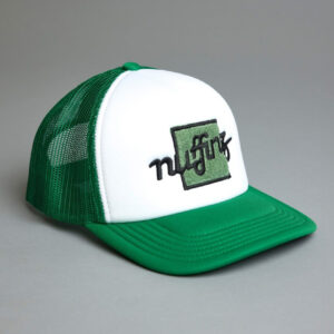 Trucker Cap mit Netzrückseite und verstellbarem Verschluss